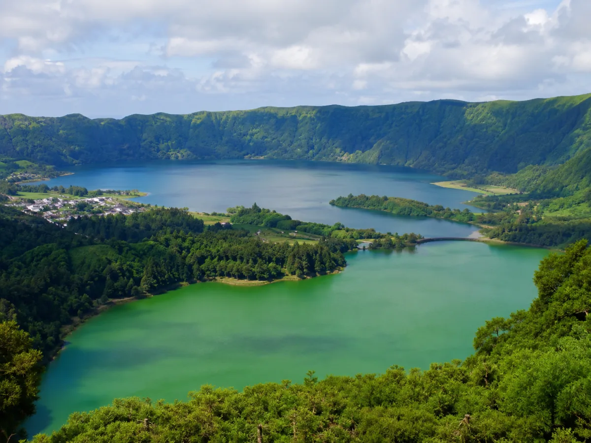 Qué ver en Azores: islas, volcanes y mar (guía honesta)